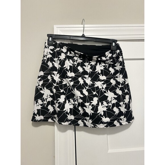 Tranquility by Colorado Clothing Skort Athletic Black White Floral Size Medium - Picture 4 of 4